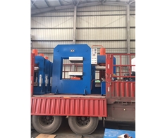 工廠專(zhuān)車(chē)